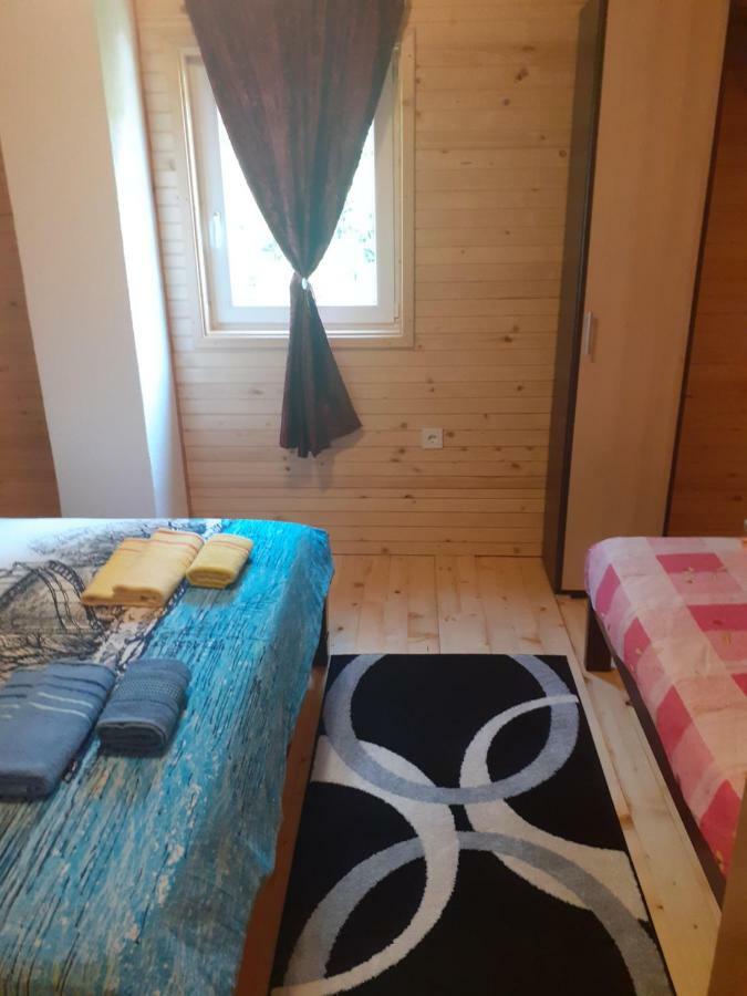 Small Montenegro Zabljak  Luaran gambar